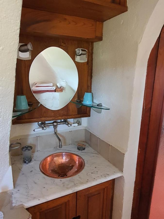 Belcastel  Chambre D'Hotes Au Chateau De Belcastel מראה חיצוני תמונה