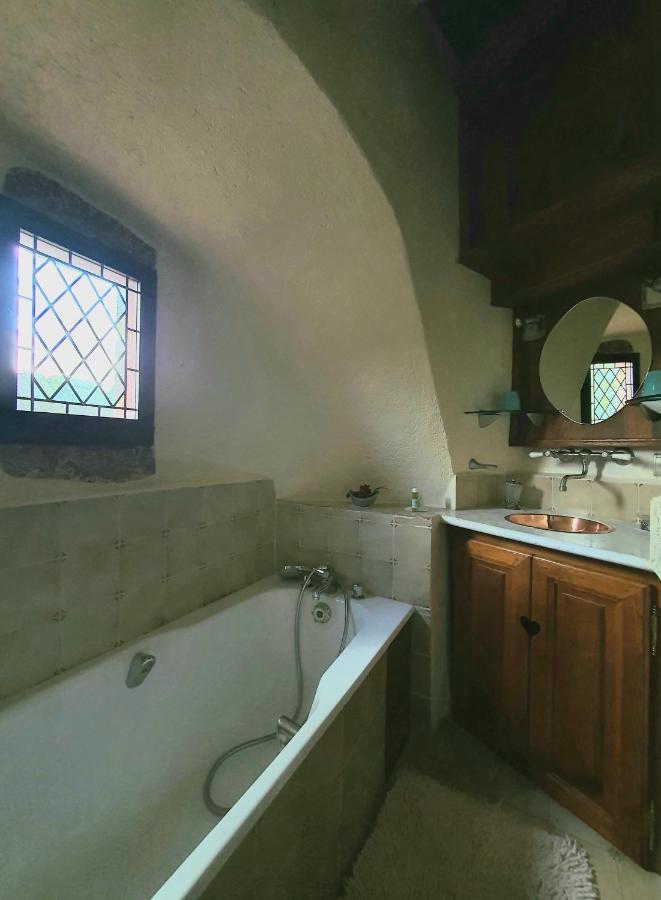Belcastel  Chambre D'Hotes Au Chateau De Belcastel מראה חיצוני תמונה