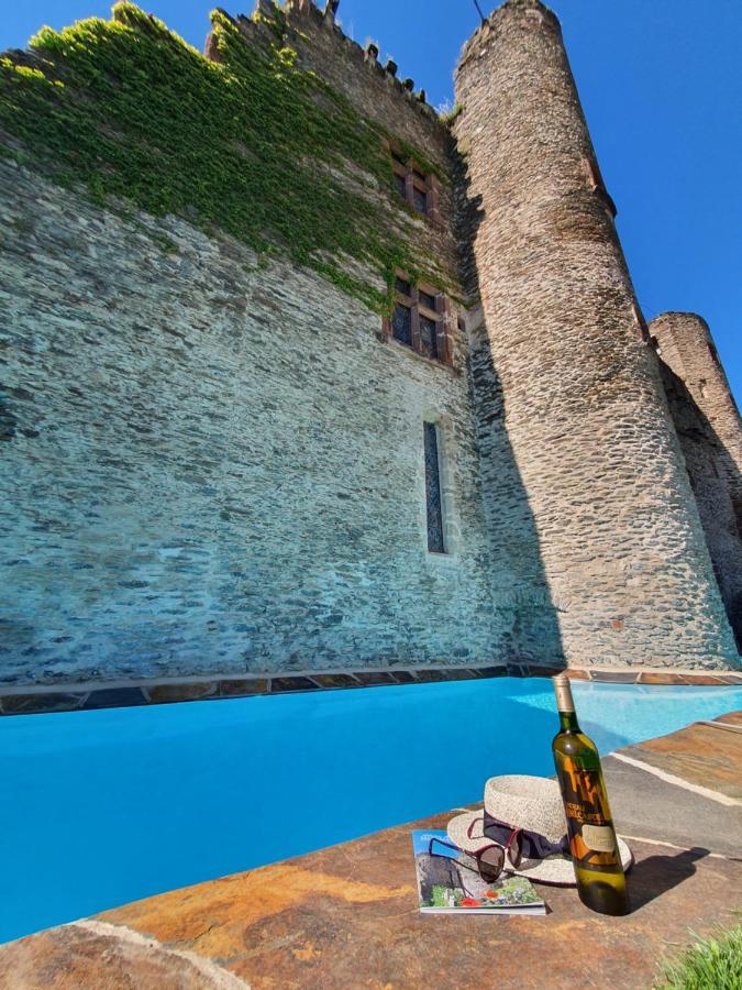 Belcastel  Chambre D'Hotes Au Chateau De Belcastel מראה חיצוני תמונה