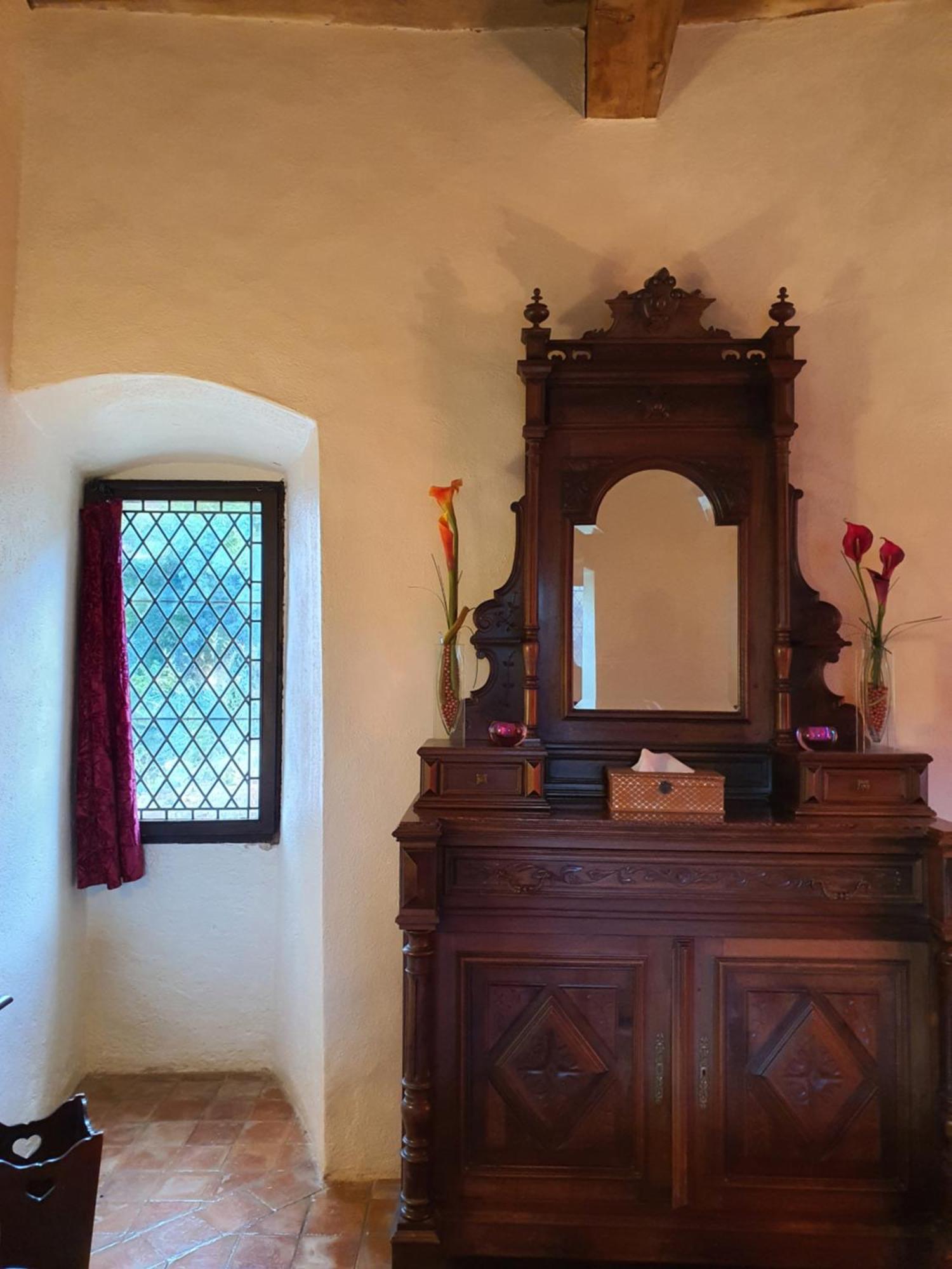 Belcastel  Chambre D'Hotes Au Chateau De Belcastel מראה חיצוני תמונה